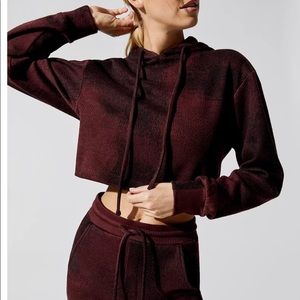 Cropped Hoodie in Montreal Maroon